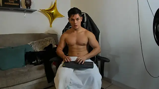 julian wallace online show from October 13, 7:15 pm