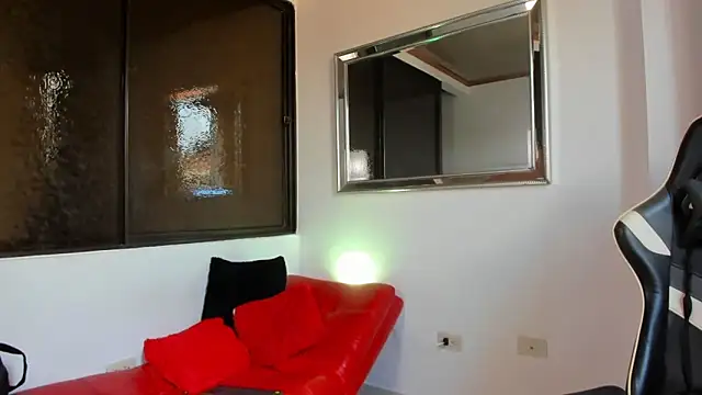 julian wallace online show from March 3, 9:55 pm