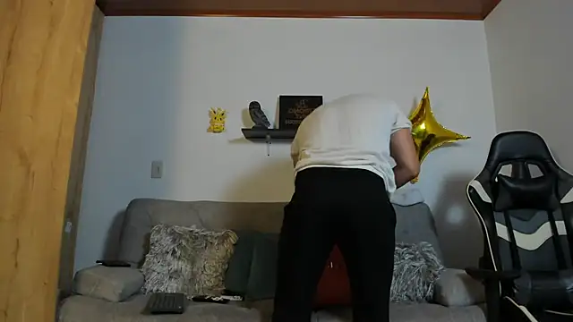 julian wallace online show from September 13, 7:58 pm