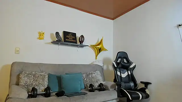 julian wallace online show from October 20, 5:35 pm