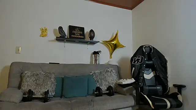 julian wallace online show from October 11, 6:09 pm