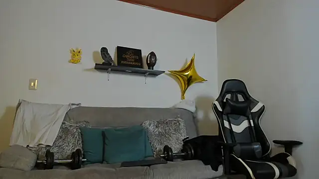 julian wallace online show from October 24, 5:56 pm