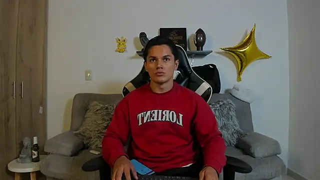 julian wallace online show from November 17, 10:14 pm