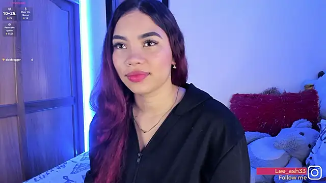 Snapshot of Lee_Ash chatting on February 3, 4:32 am Lee Ash online show from February 3, 4:32 am