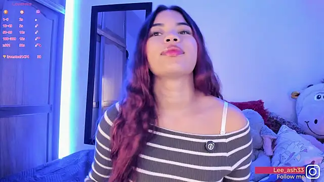 Snapshot of Lee_Ash chatting on January 12, 7:04 am Lee Ash online show from January 12, 7:04 am