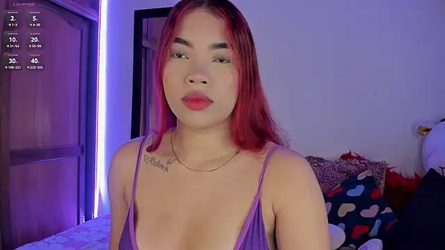 Lee Ash online show from April 2, 4:02 pm