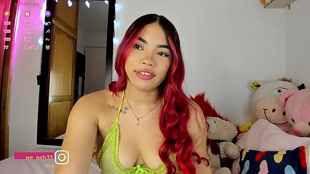 Snapshot of Lee_Ash chatting on October 14, 6:03 am Lee Ash online show from October 14, 6:03 am