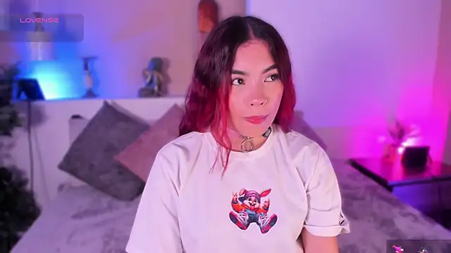 Snapshot of Lee_Ash chatting on January 15, 4:16 am Lee Ash online show from January 15, 4:16 am