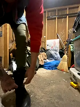 Snapshot of bentoverblonde chatting on October 25, 9:37 pm bentoverblonde online show from October 25, 9:37 pm