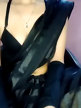 Snapshot of L_ucy1 chatting on February 15, 11:36 pm L ucy1 online show from February 15, 11:36 pm