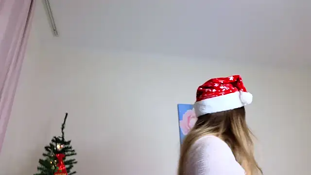 Snapshot of sophia_euphoriaa chatting on December 28, 3:37 pm sophia euphoriaa online show from December 28, 3:37 pm