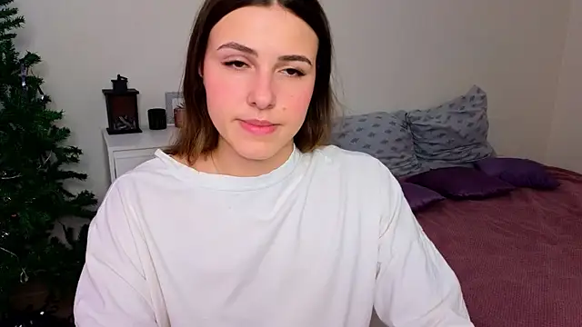 Snapshot of sophia_euphoriaa chatting on February 11, 6:40 am sophia euphoriaa online show from February 11, 6:40 am