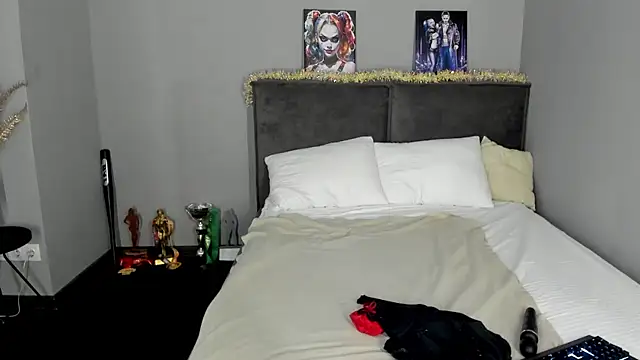 Snapshot of MuscleXXXBarbie chatting on January 14, 9:02 am MuscleXXXBarbie online show from January 14, 9:02 am