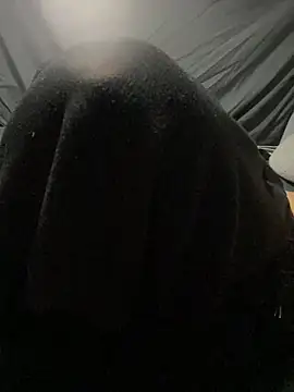 Snapshot of BigMac1596 chatting on December 19, 12:40 pm BigMac1596 online show from December 19, 12:40 pm