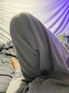 Snapshot of BigMac1596 chatting on February 9, 5:27 am BigMac1596 online show from February 9, 5:27 am