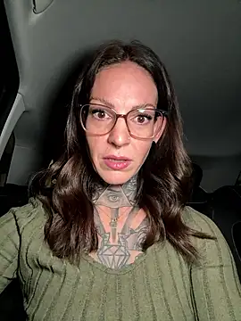 BrownieyQueen online show from January 11, 4:30 am