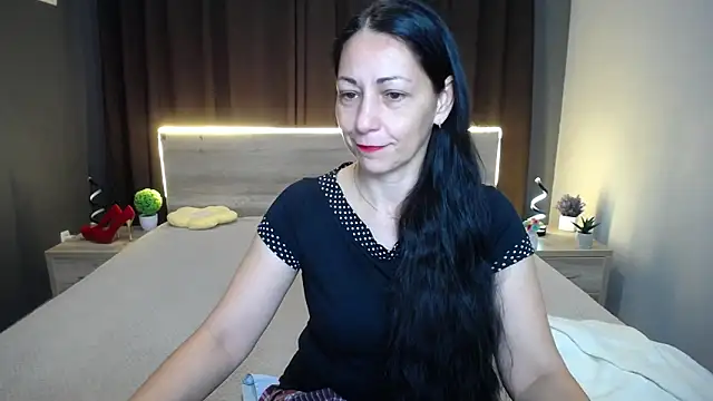 LiluGrants online show from October 8, 6:08 pm