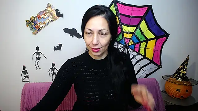 LiluGrants online show from October 25, 6:08 pm