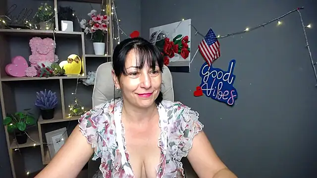 LiluGrants online show from July 8, 6:30 pm