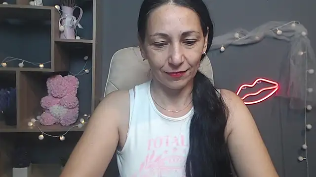 LiluGrants online show from September 20, 6:13 pm