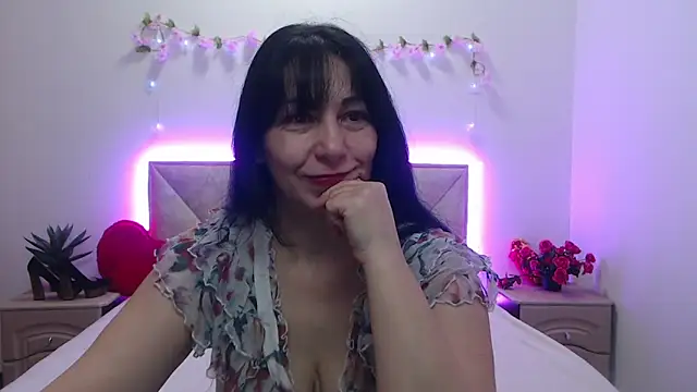 LiluGrants online show from April 28, 6:12 pm