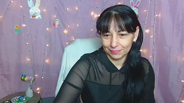 LiluGrants online show from April 15, 6:12 pm