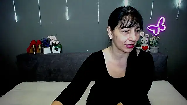LiluGrants online show from April 13, 6:12 pm