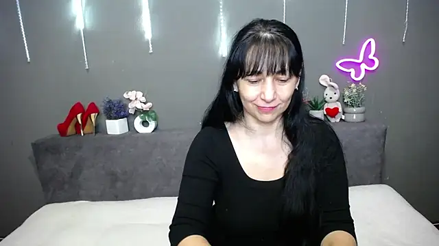 LiluGrants online show from April 14, 6:13 pm