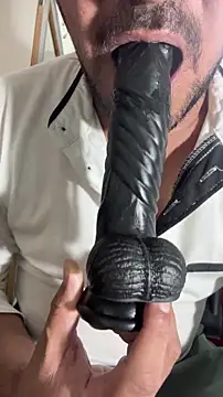 Hot budddy online show from June 27, 7:31 pm