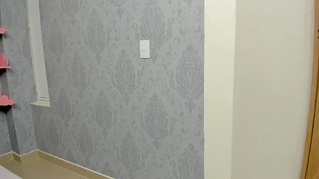 Snapshot of MaddyCute4u chatting on February 14, 12:14 pm MaddyCute4u online show from February 14, 12:14 pm