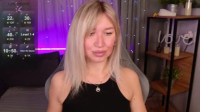 MilaBott online show from November 15, 8:13 pm