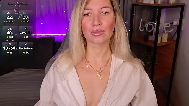 MilaBott online show from November 11, 8:14 pm