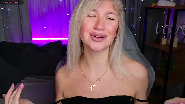 MilaBott online show from November 20, 8:09 pm