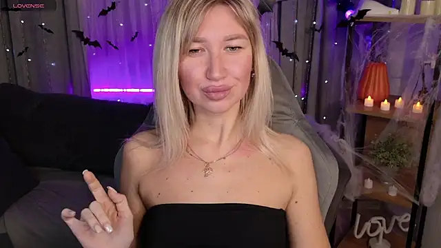 MilaBott online show from October 21, 8:41 pm