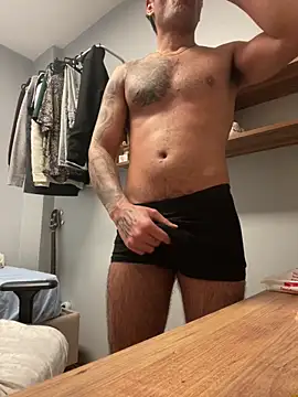 Snapshot of themany29 chatting on February 14, 8:20 pm themany29 online show from February 14, 8:20 pm