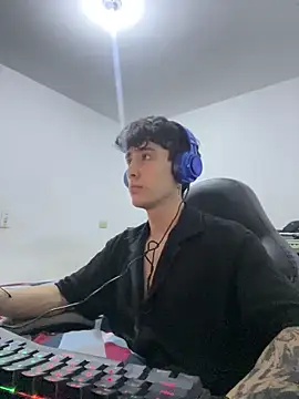 gojo satoru 18 online show from February 12, 4:45 am