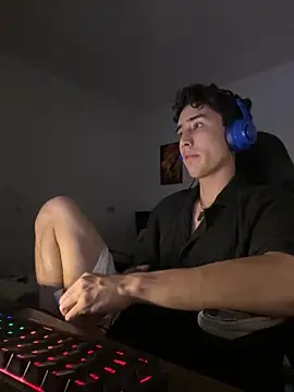 gojo satoru 18 online show from November 27, 4:24 am