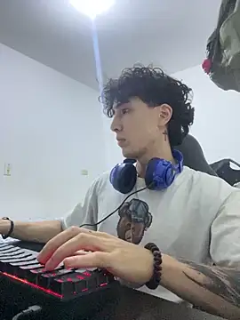 gojo satoru 18 online show from June 22, 3:01 am