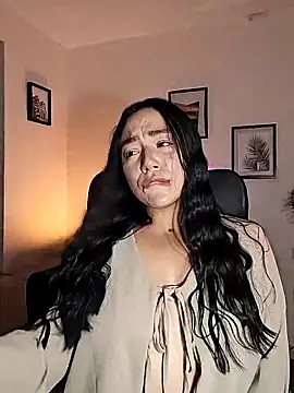 Snapshot of helena_smith chatting on November 10, 3:44 am helena smith online show from November 10, 3:44 am