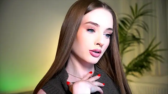 Snapshot of petitegonwiild chatting on October 29, 10:09 pm petitegonwiild online show from October 29, 10:09 pm