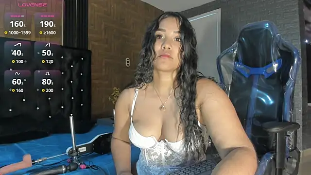 Laross25 online show from October 23, 8:18 pm