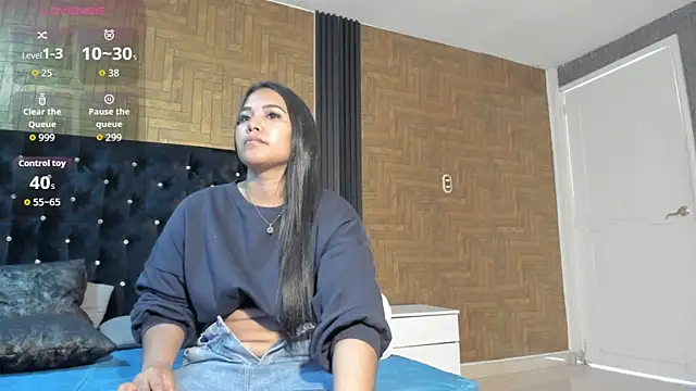 Laross25 online show from February 28, 8:08 pm