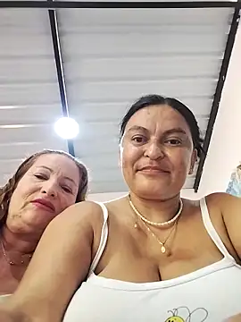 Horny-Mommy-Dirty online show from April 19, 2:29 pm
