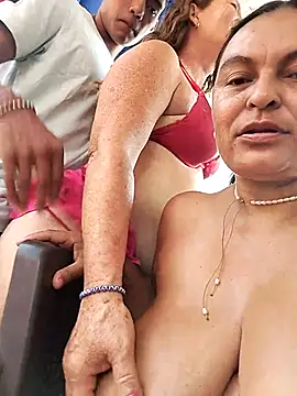 Horny-Mommy-Dirty online show from March 8, 2:31 pm