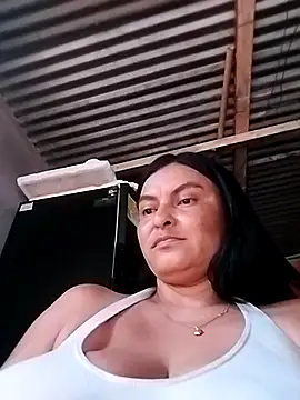 Snapshot of Horny-Mommy-Dirty chatting on March 17, 10:40 pm Horny-Mommy-Dirty online show from March 17, 10:40 pm