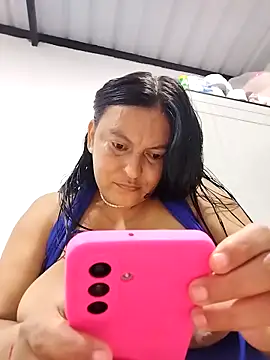 Horny-Mommy-Dirty online show from March 16, 3:03 am