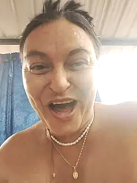 Horny-Mommy-Dirty online show from April 17, 3:37 pm