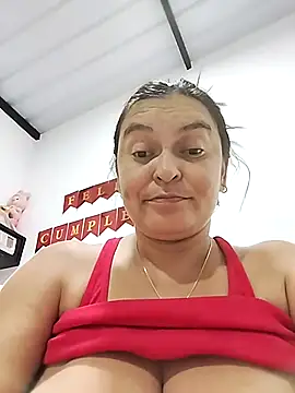 Snapshot of Horny-Mommy-Dirty chatting on October 11, 2:45 am Horny-Mommy-Dirty online show from October 11, 2:45 am