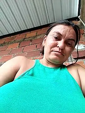 Snapshot of Horny-Mommy-Dirty chatting on September 18, 1:25 pm Horny-Mommy-Dirty online show from September 18, 1:25 pm