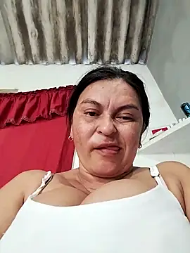 Horny-Mommy-Dirty online show from December 19, 8:11 pm